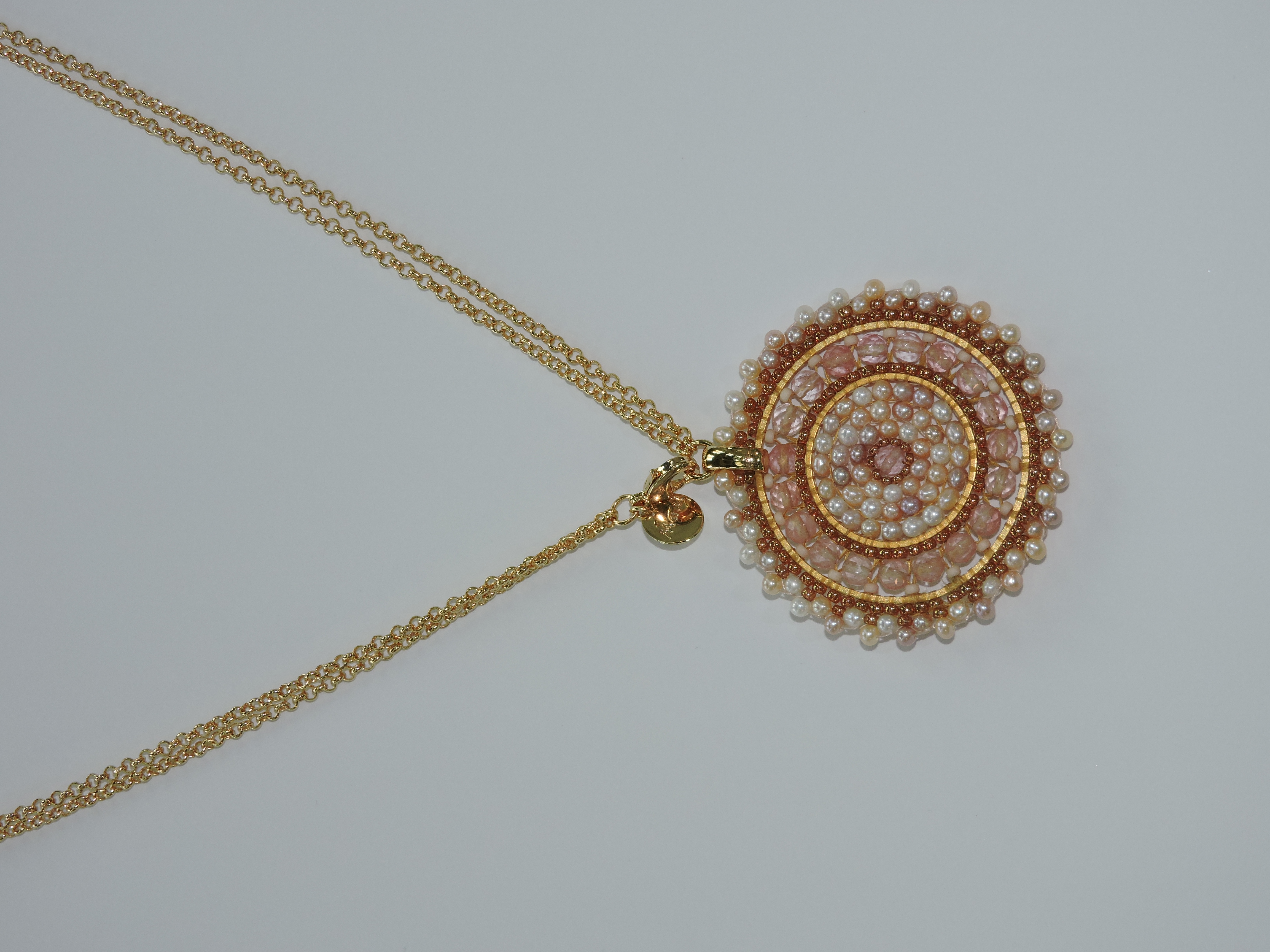 Pearl medallion necklace pink pearls | Mallorca Pearl Shop